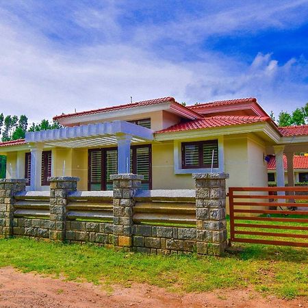 ירקאוד Oaks Villa By Xplore Indo מראה חיצוני תמונה